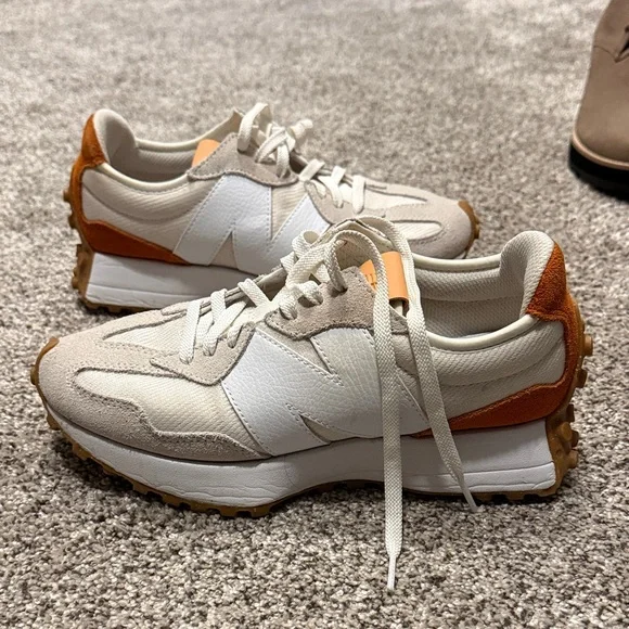 New Balance 327 Women's Sneakers in Cream and Tan - Picture 8 of 9